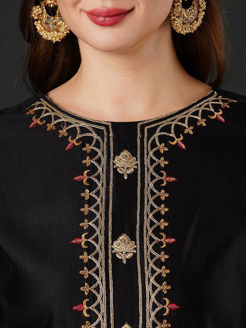 Ethnic motifs yoke design zari kurta & trousers with dupatta