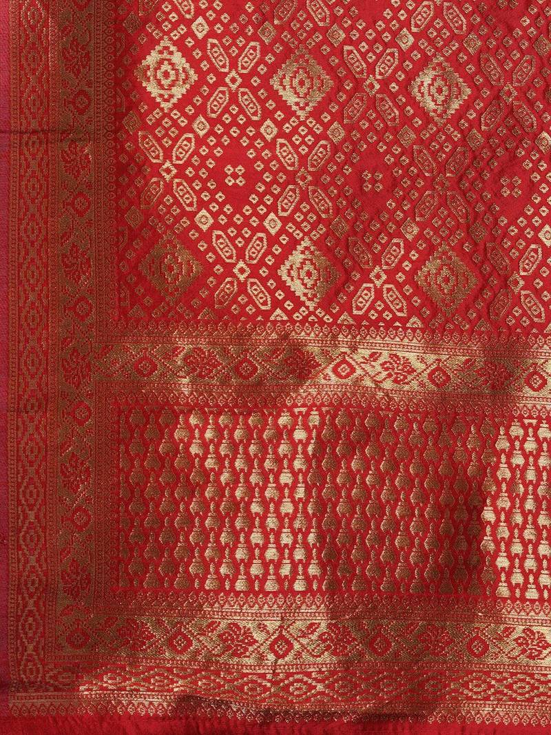 Ethnic motifs yoke design zari kurta & trousers with dupatta