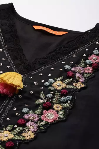Women floral embroidered regular thread work kurta with trousers & with dupatta
