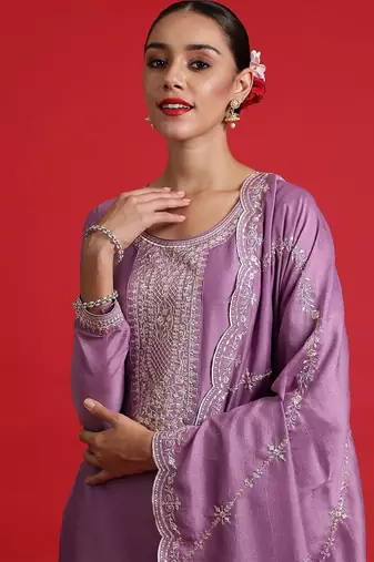 Floral embroidered regular sequinned kurta with trousers & dupatta