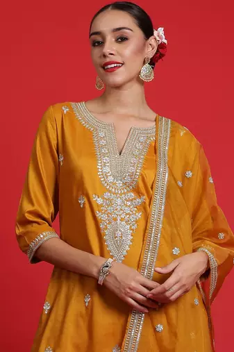 Floral embroidered regular sequinned kurta with trousers & dupatta