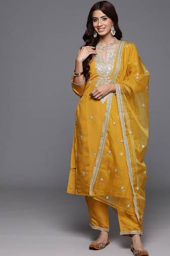 Floral embroidered sequinned kurta with trousers & dupatta