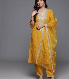 Floral embroidered sequinned kurta with trousers & dupatta