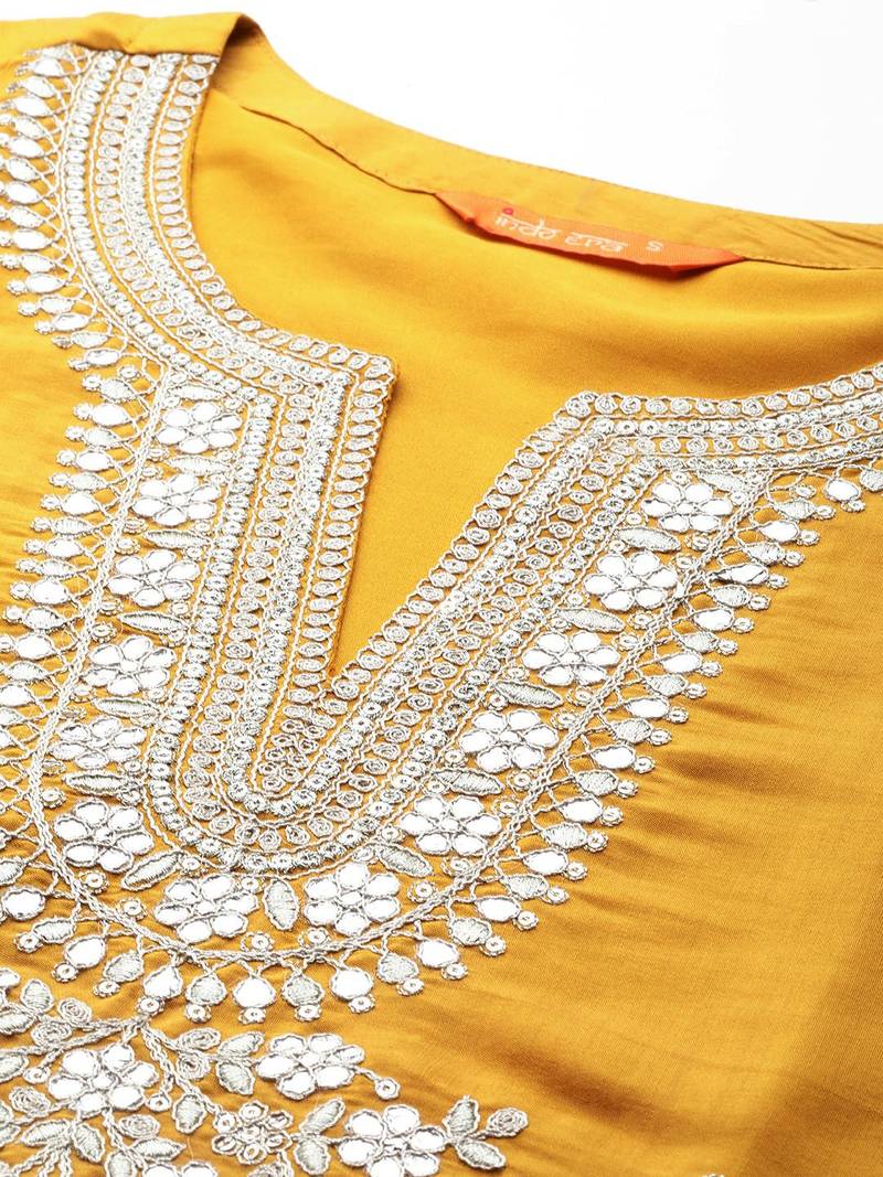 Floral embroidered regular sequinned kurta with trousers & dupatta