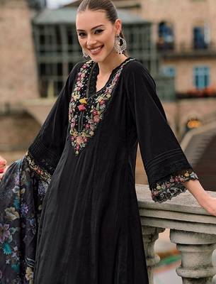 Floral yoke design thread work a-line kurta with trousers & dupatta 4