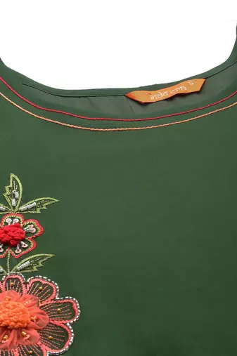 Women floral embroidered regular sequinned kurta with trousers & with dupatta