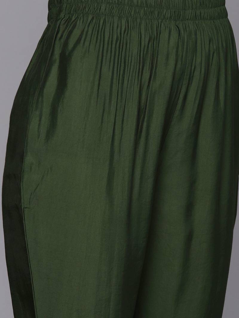 Women floral embroidered regular sequinned kurta with trousers & with dupatta