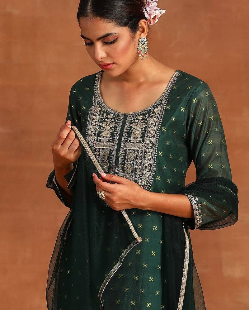 Embroidered chanderi silk kurta with trousers & dupatta
