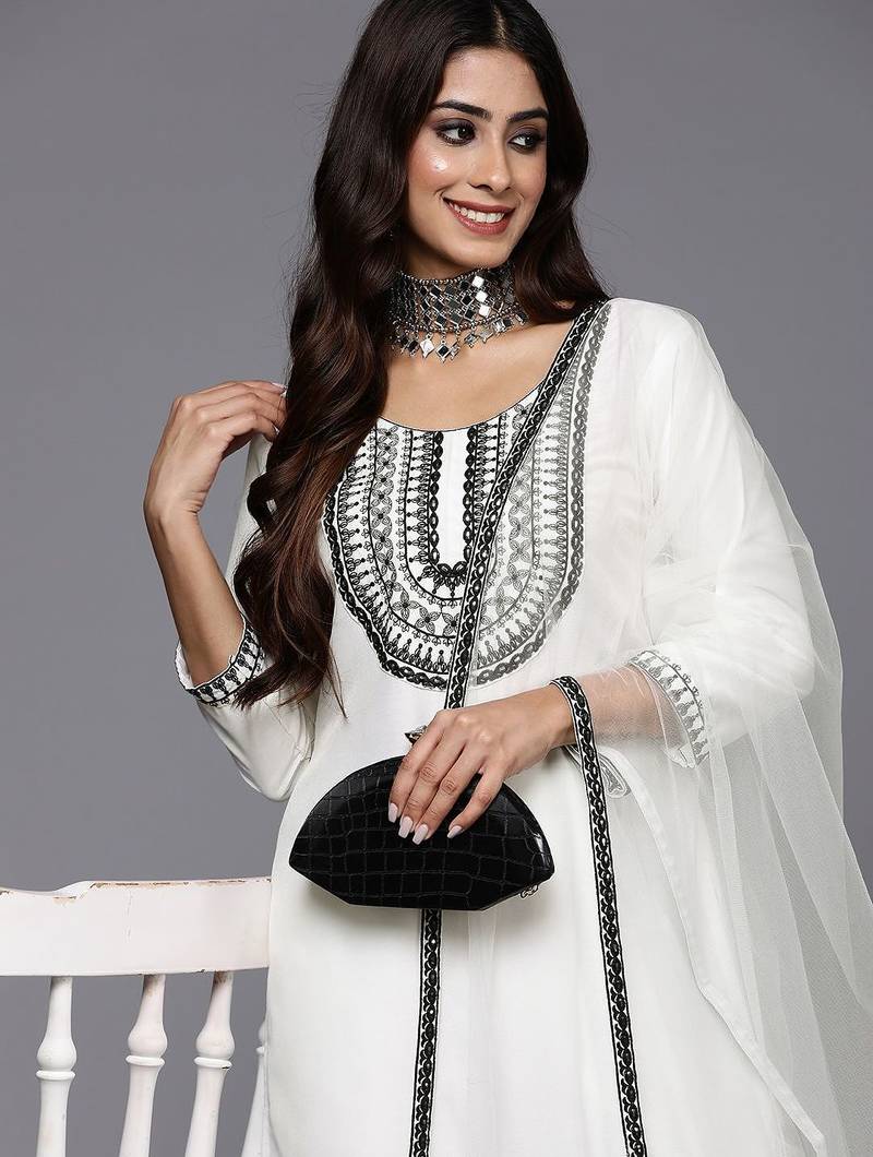 Women floral embroidered regular thread work kurta with trousers & with dupatta