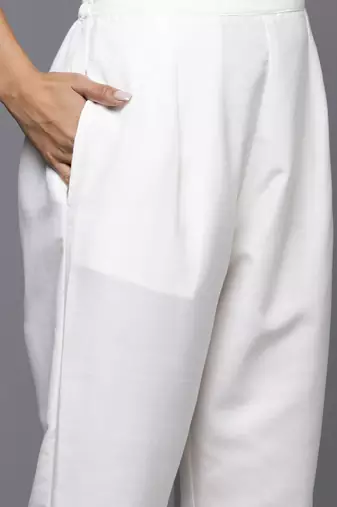 Women floral embroidered regular thread work kurta with trousers & with dupatta