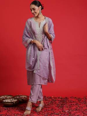Ethnic motifs embroidered sequinned straight kurta & trousers with dupatta 1