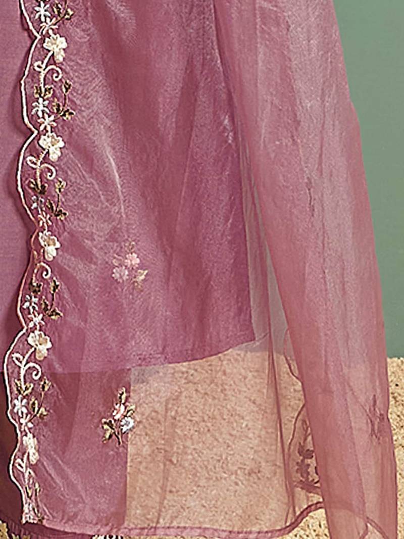 Floral embroidered regular thread work kurta with trousers & dupatta