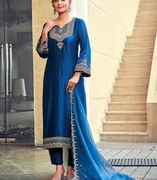 Ethnic motifs yoke design thread work straight kurta & trouser with dupatta