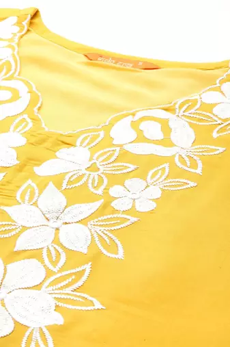 Women floral embroidered regular thread work kurta with trousers & dupatta