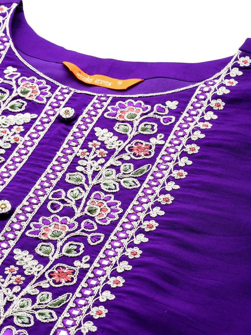 Women floral embroidered thread work kurta with trousers & with dupatta