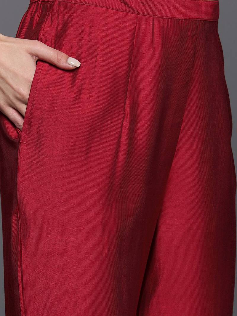 Women floral embroidered regular kurta with trousers & with dupatta