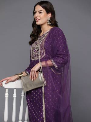 Women floral yoke design sequinned kurta with trousers & dupatta 3