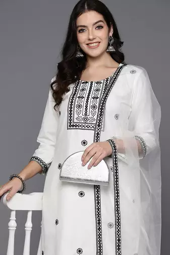 Women embroidered regular thread work kurta with trousers & dupatta