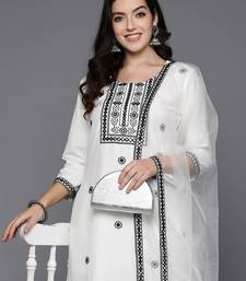 Women embroidered regular thread work kurta with trousers & dupatta