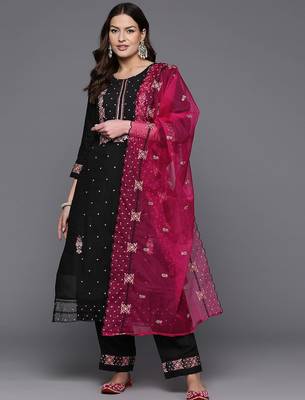 Women floral embroidered thread work kurta with trousers & with dupatta 1