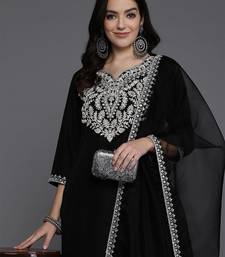 Women floral yoke design regular thread work kurta with trousers & dupatta