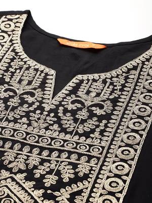 Yoke design zari liva kurta with trousers & dupatta 2