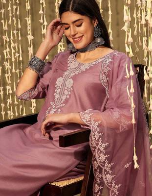 Yoke design thread work kurta with trousers & with dupatta 1