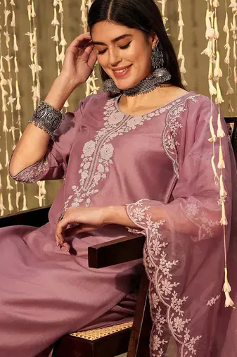 Yoke design regular thread work kurta with trousers & with dupatta