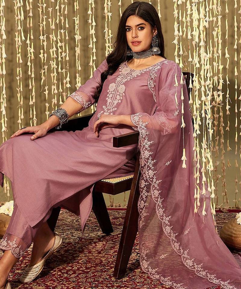Yoke design regular thread work kurta with trousers & with dupatta