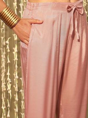 Floral embroidered round neck thread work straight kurta with trousers & dupatta 3