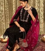 Floral embroidered regular thread work kurta with trousers & dupatta