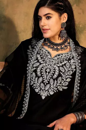 Floral yoke design regular thread work kurta with trousers & dupatta