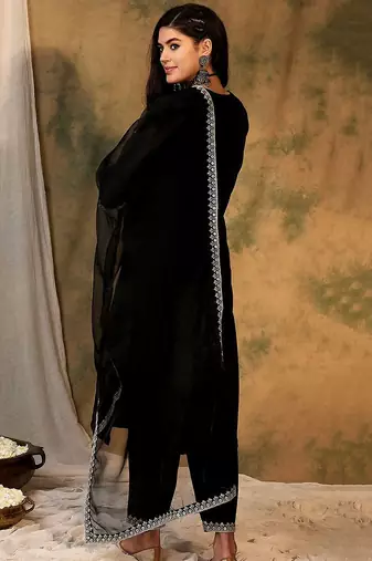 Floral yoke design regular thread work kurta with trousers & dupatta