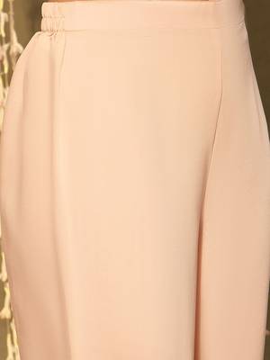 Floral embroidered thread work kurta with trousers & dupatta 3