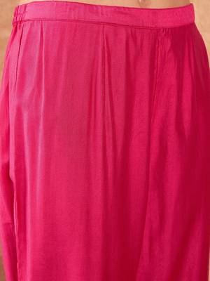 Floral yoke design thread work kurta with trousers & dupatta 3