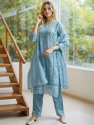 Ethnic motifs embroidered thread work kurta with trousers & dupatta 1