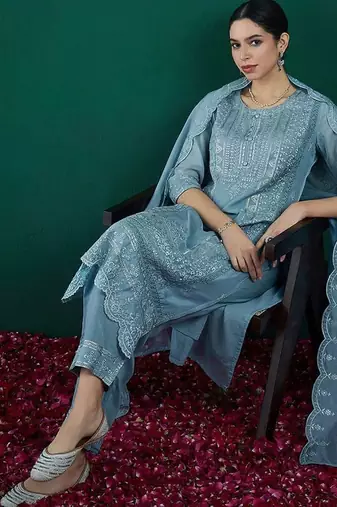 Ethnic motifs embroidered regular thread work kurta with trousers & dupatta