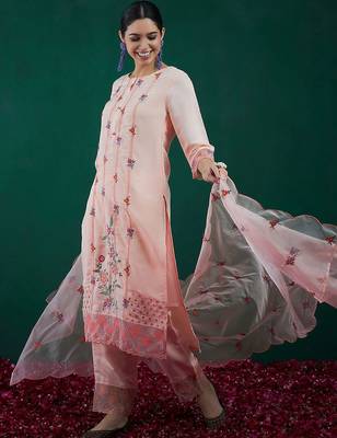 Floral embroidered thread work kurta with trousers & dupatta 1