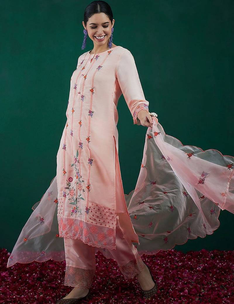 Floral embroidered regular thread work kurta with trousers & dupatta