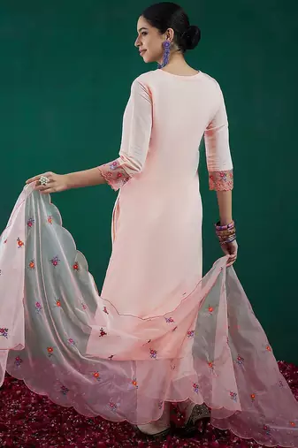 Floral embroidered regular thread work kurta with trousers & dupatta