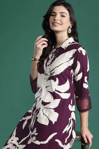 Floral printed kurta with salwar with sequinned detail
