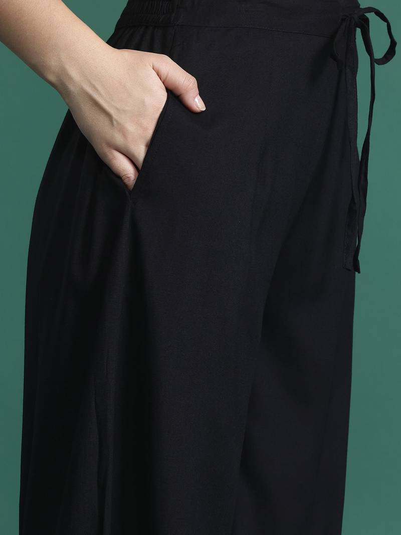 Ethnic motifs embroidered thread work kurta with salwar & with dupatta