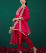 Floral embroidered regular liva zari kurta with trousers & dupatta