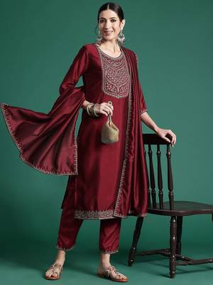 Ethnic motifs yoke design sequinned kurta with trousers & dupatta 1