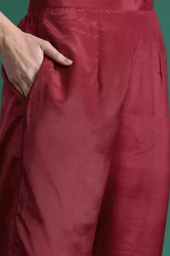 Ethnic motifs yoke design sequinned kurta with trousers & dupatta