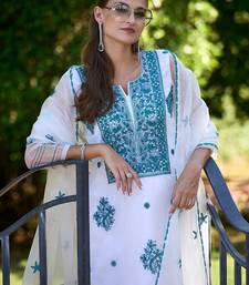 Women floral embroidered regular thread work kurta with trousers & with dupatta