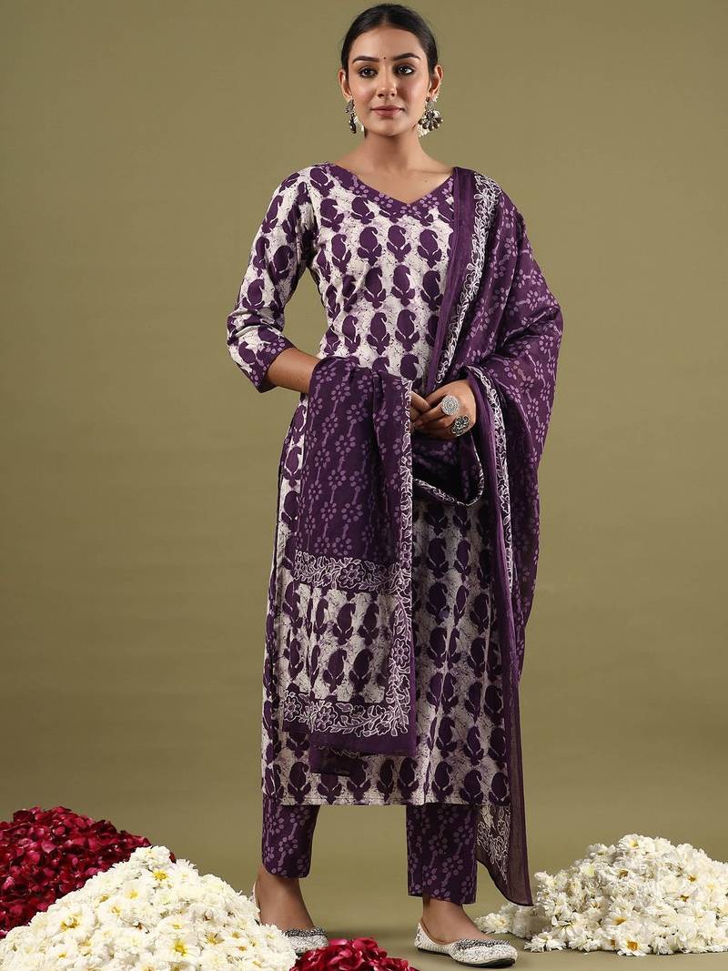 V-neck paisley printed regular pure cotton kurta set