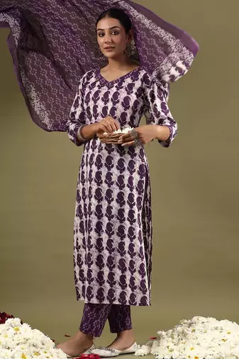 V-neck paisley printed regular pure cotton kurta set