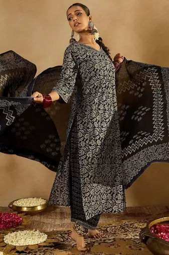 Floral printed regular pure cotton straight kurta with trousers & dupatta