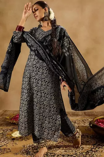 Floral printed regular pure cotton straight kurta with trousers & dupatta